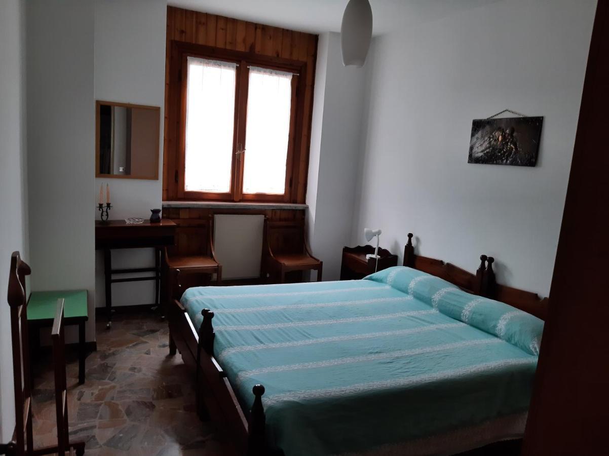 Ferienwohnung Bilocale A Piazza Brembana Exterior foto