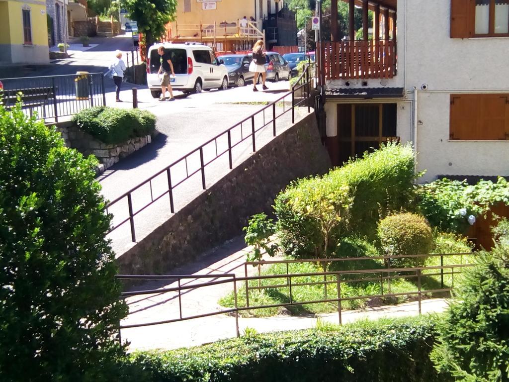 Ferienwohnung Bilocale A Piazza Brembana Exterior foto
